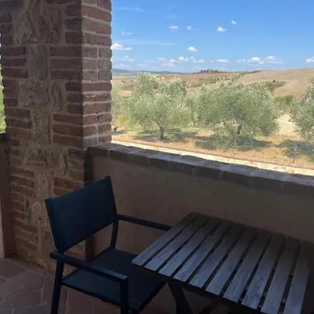 Podere Cedrola - La Terrazza Tatil Evi Asciano