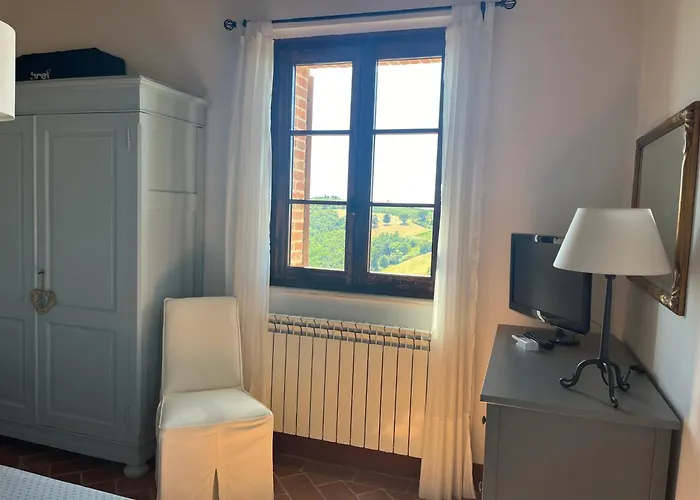 Podere Cedrola - La Terrazza Asciano